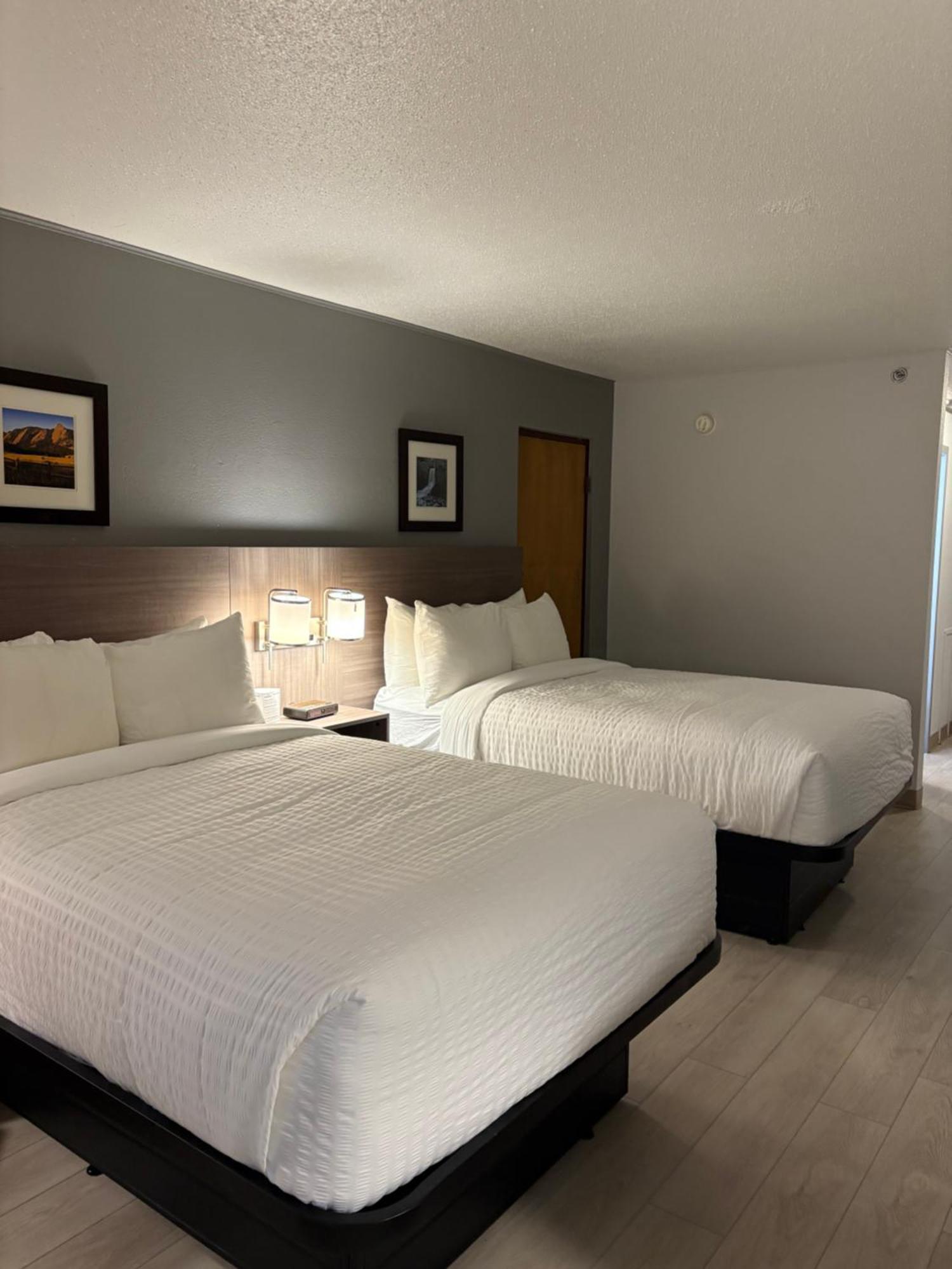 Clarion Inn & Suites And Convention Center Kearney Kültér fotó