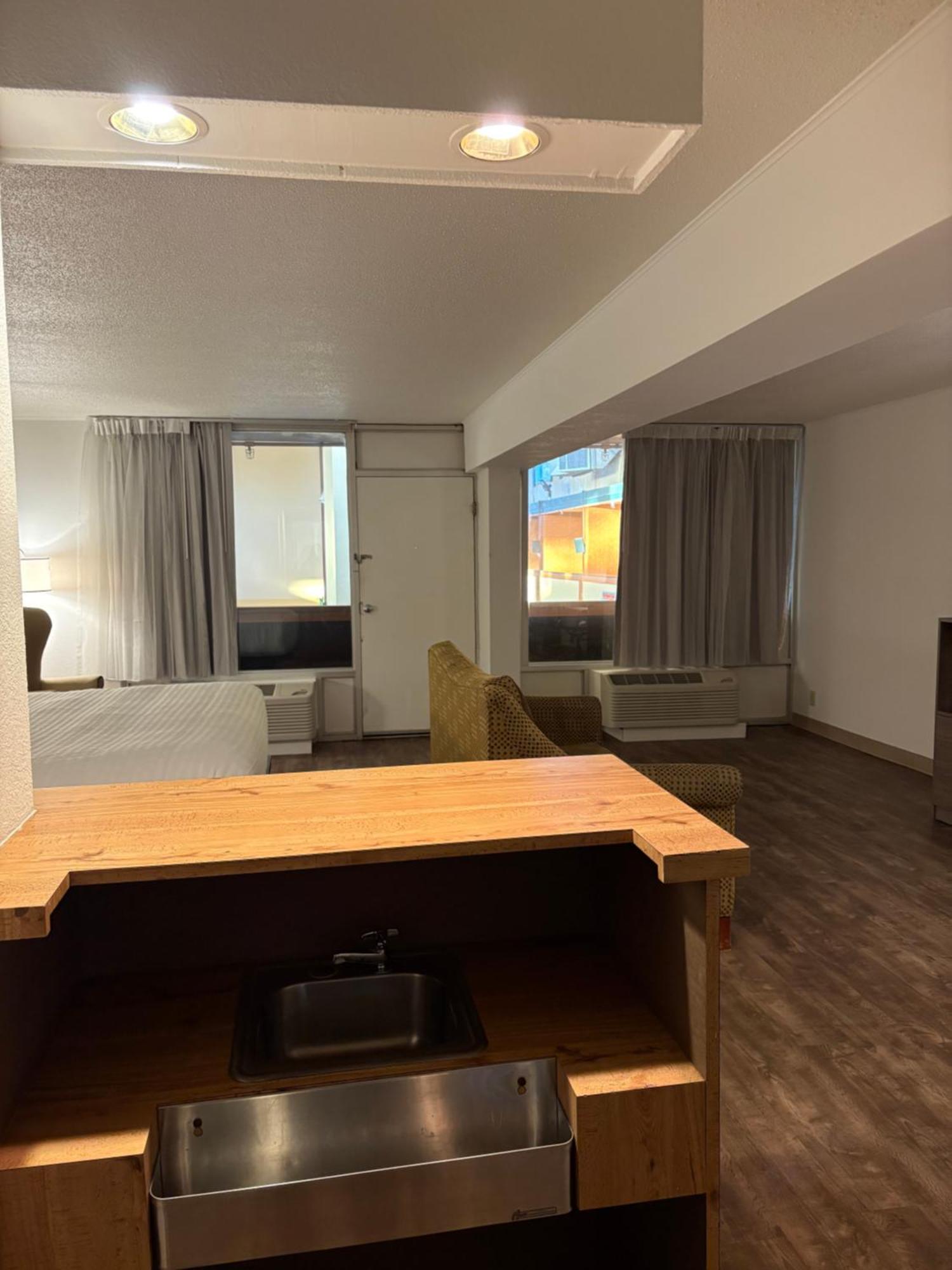 Clarion Inn & Suites And Convention Center Kearney Kültér fotó