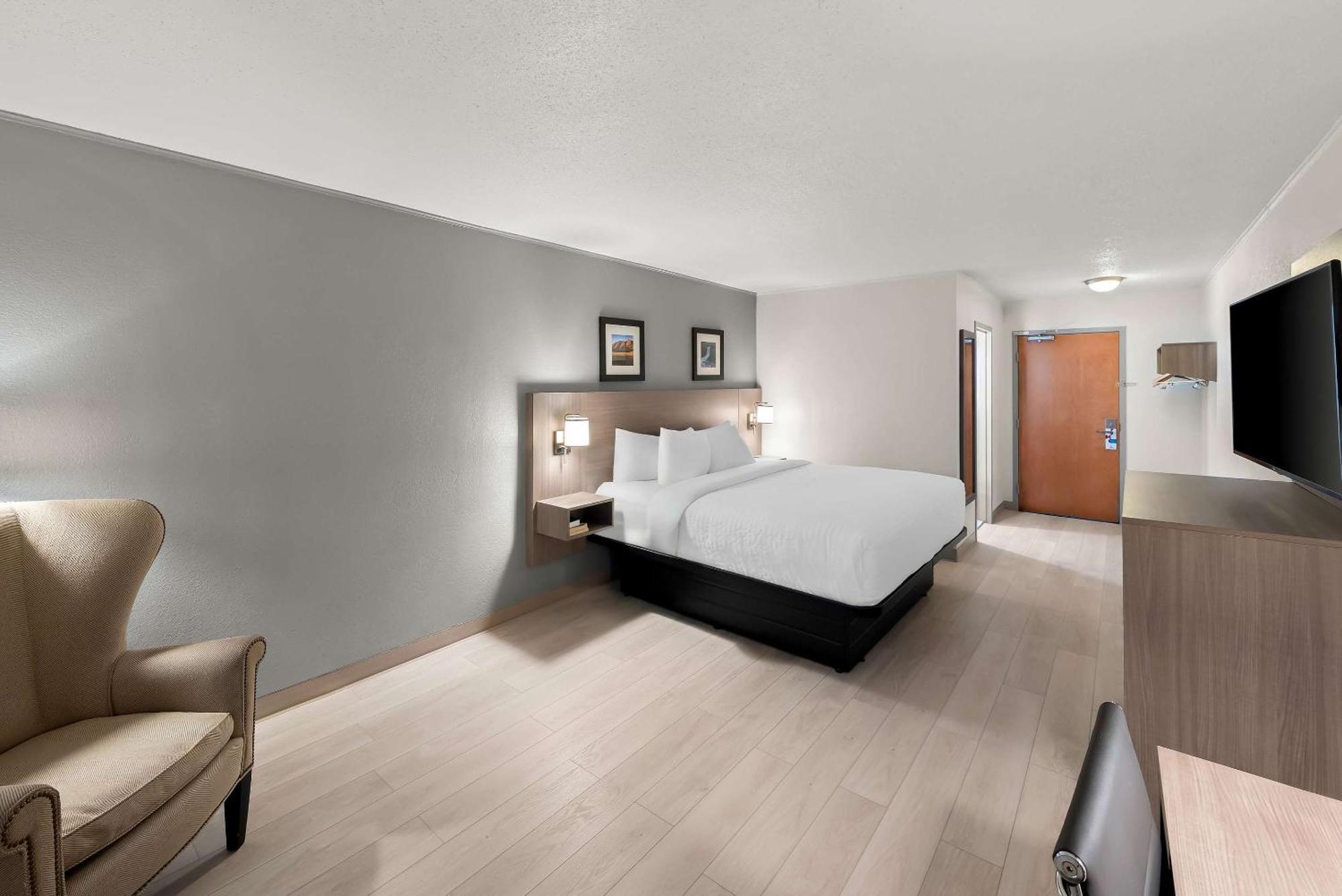 Clarion Inn & Suites And Convention Center Kearney Kültér fotó